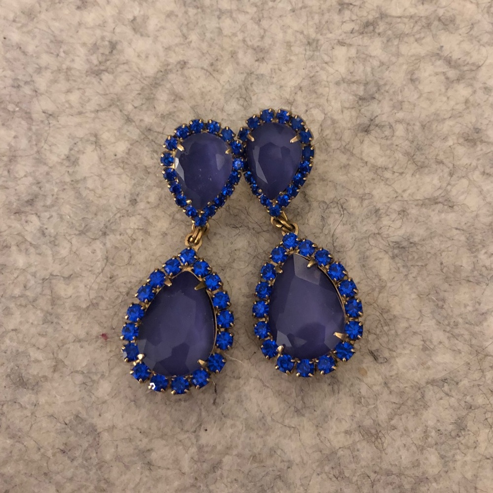 Drop earrings